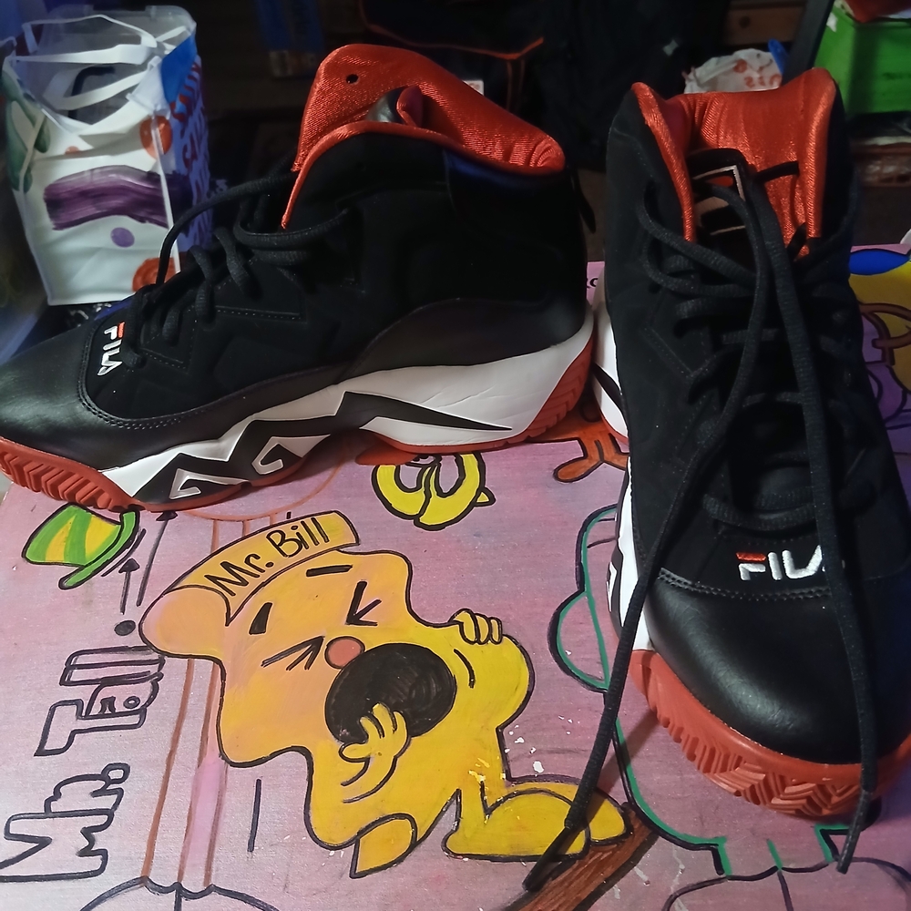 Fila Black and Red High-Top Sneakers